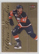 2009-10 Fleer Ultra Ultra Rookie Gold Medallion Andrew MacDonald #202 4r3