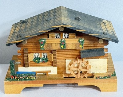 Vintage Cuendet Edelweiss Wooden House Chalet Swiss Musical Movement Jewelry Box