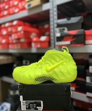 New Men’s Size 8.5 - Nike Air Foamposite Pro Volt 2021