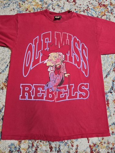 Vintage 90's Ole Miss Rebels Big Colonel Reb T-Shirt Size Medium Red DISTRESSED