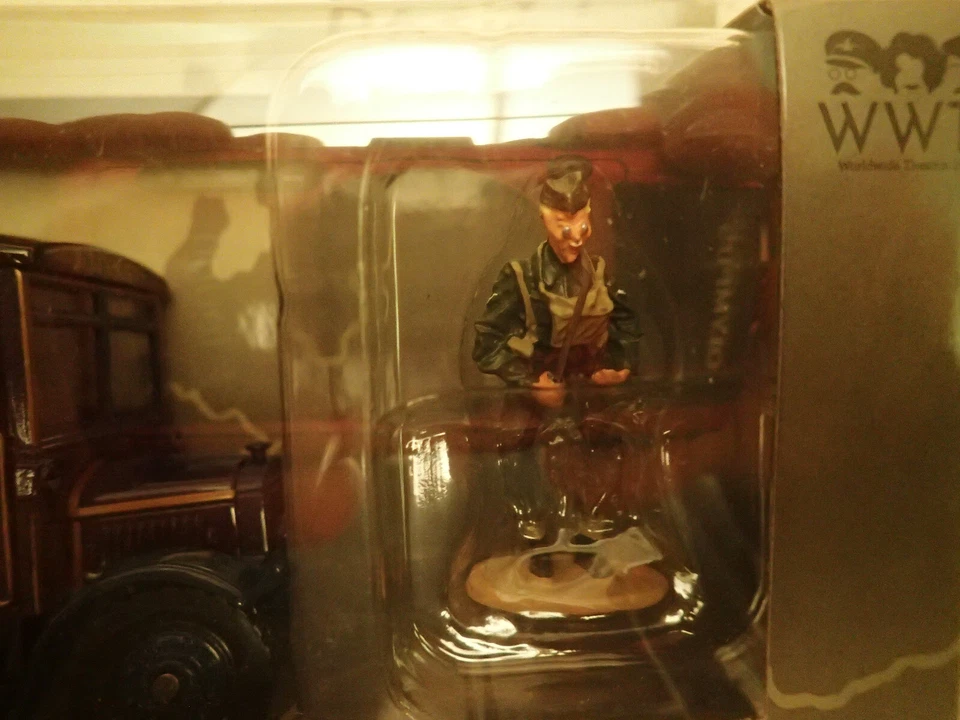 Corgi CC09003 Dad's Army J.Jones Thornycroft Van & Mr Jones Figurine BNIB - Image 3 of 4