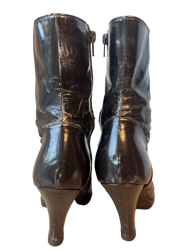 Botas Dries Van Noten Marrón Plata Borde Tacón al Tobillo Envejecidas Italia 38 | 8 EE. UU. Foto 4 de 4