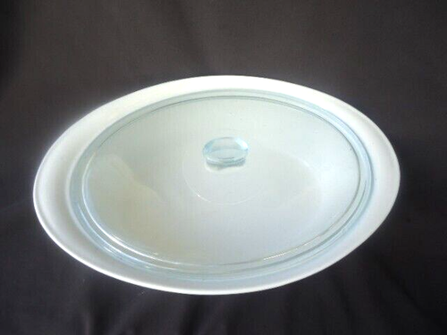corning ware french white large oval casserole dish 3.8 L & lid 4 qt - Picture 2 of 5