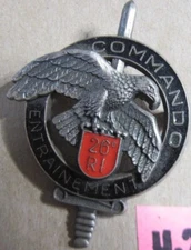 France FRENCH COMMANDO TRAINING CENTRE 26th INFANTRY REGIMENT Breast Badge Dels