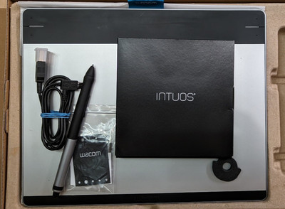 Wacom Intuos CTH-680 Grafiktablet Pen Tablet Pen & Touch Medium gebraucht ovp
