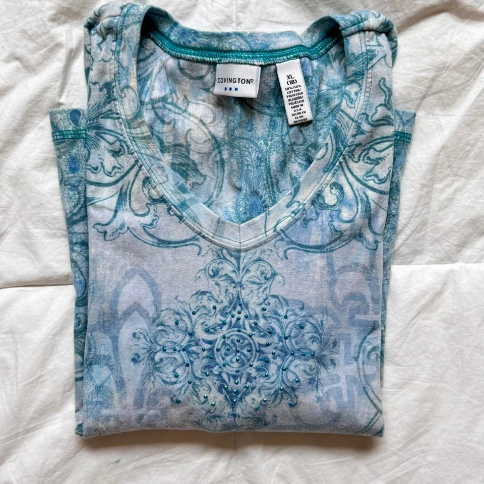 Camiseta vintage y2k azul hielo caprichosa cachemir Covington talla XL pedrería Foto 2 de 4