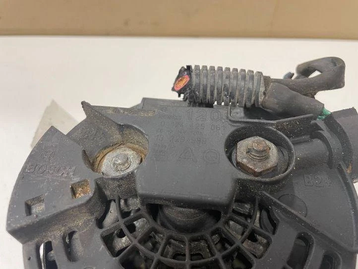 OPEL VECTRA C GTS Generator 0124425061 2.0 Benzin 129kw 2007 27024586 - Immagine 2 di 4