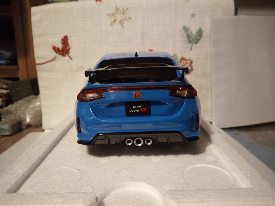 Honda CIVIC TYPE R 2022 blu scala 1/18 Otto Ottomobile codice OT1093 limited 999 - Immagine 4 di 4