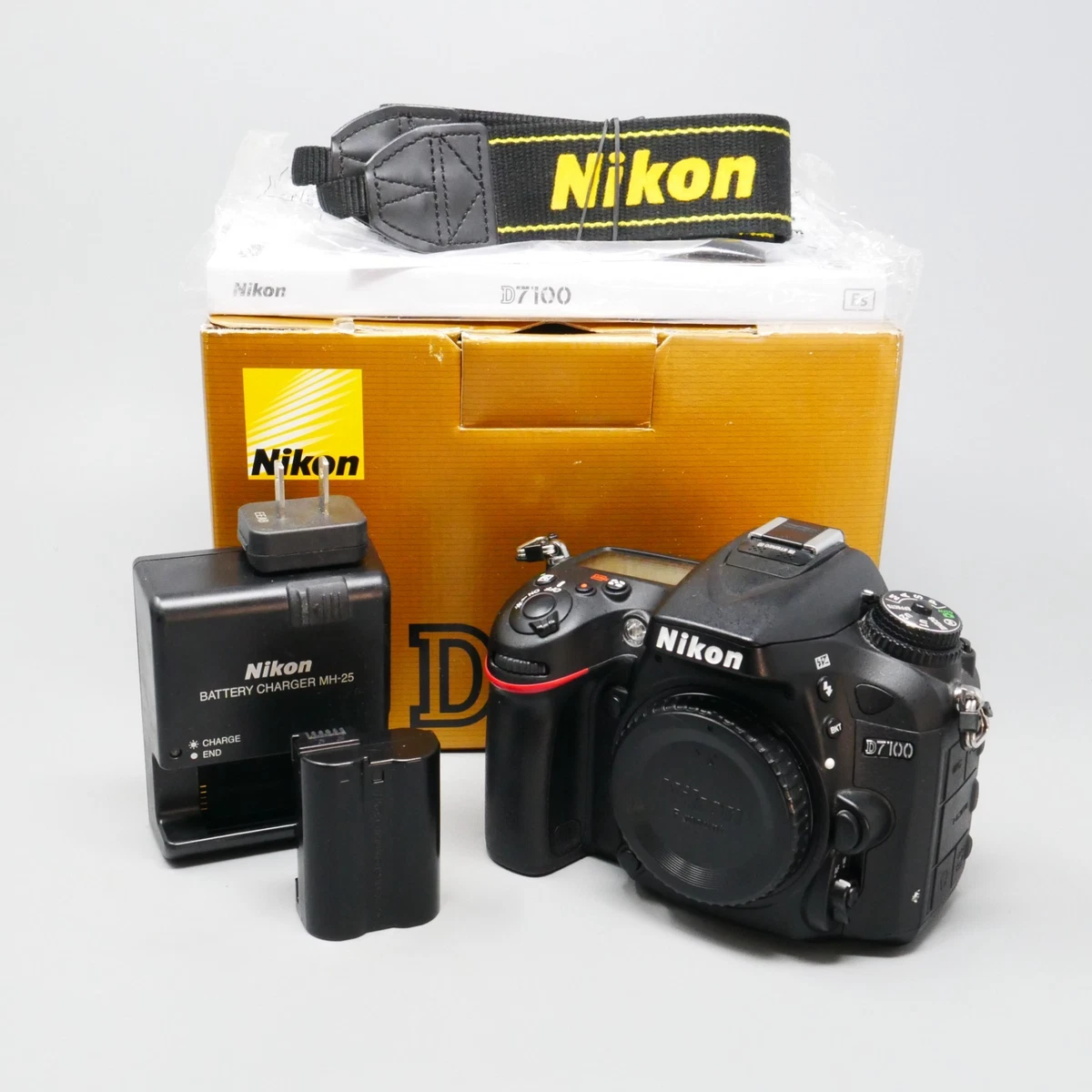 Nikon D7100 デジタル一眼レフカメラ レンズ バッテリー付 【公式通販】