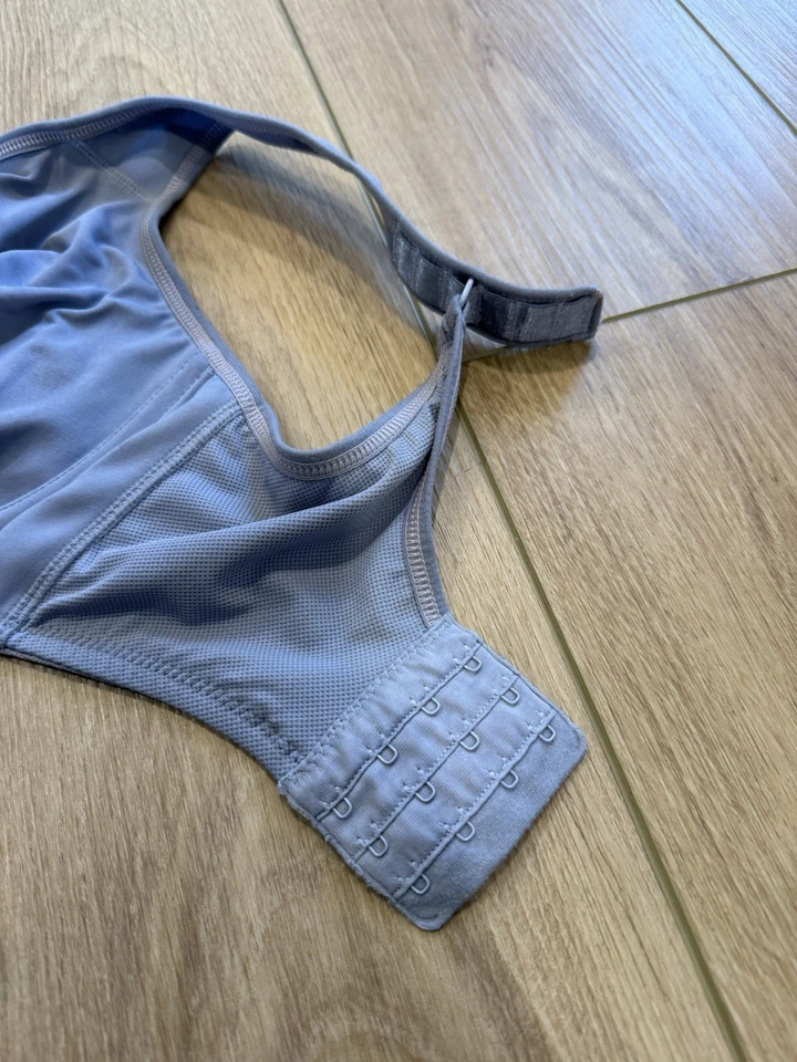 Wacoal Simone Sport Unlined Full Coverage Underwire Sports Bra 855170 32 H US - Image 2 of 4