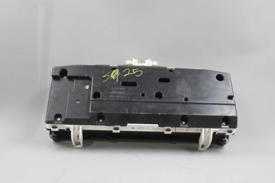 Grupo de velocímetro solo MPH Le se adapta a 04-08 COROLLA 41960 Foto 2 de 3