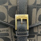 Foto 10 di 11