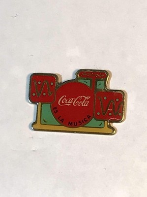 PIN - Coca Cola - Red Figure Es La Musica - Gold
