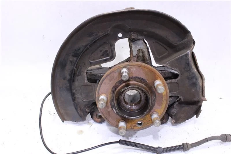 2008-2015 Land Rover LR2 Driver Left Front Spindle Knuckle OEM - Image 3 of 4