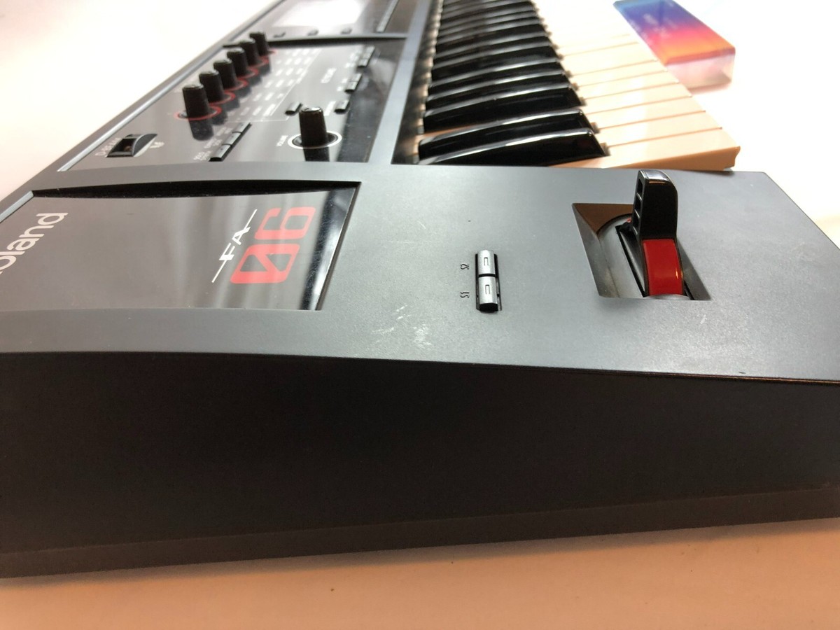 Roland FA06 61Key Synthesizer sequencer Electric Keyboard Roland FA06 61Key Synthesizer sequencer Electric Keyboard