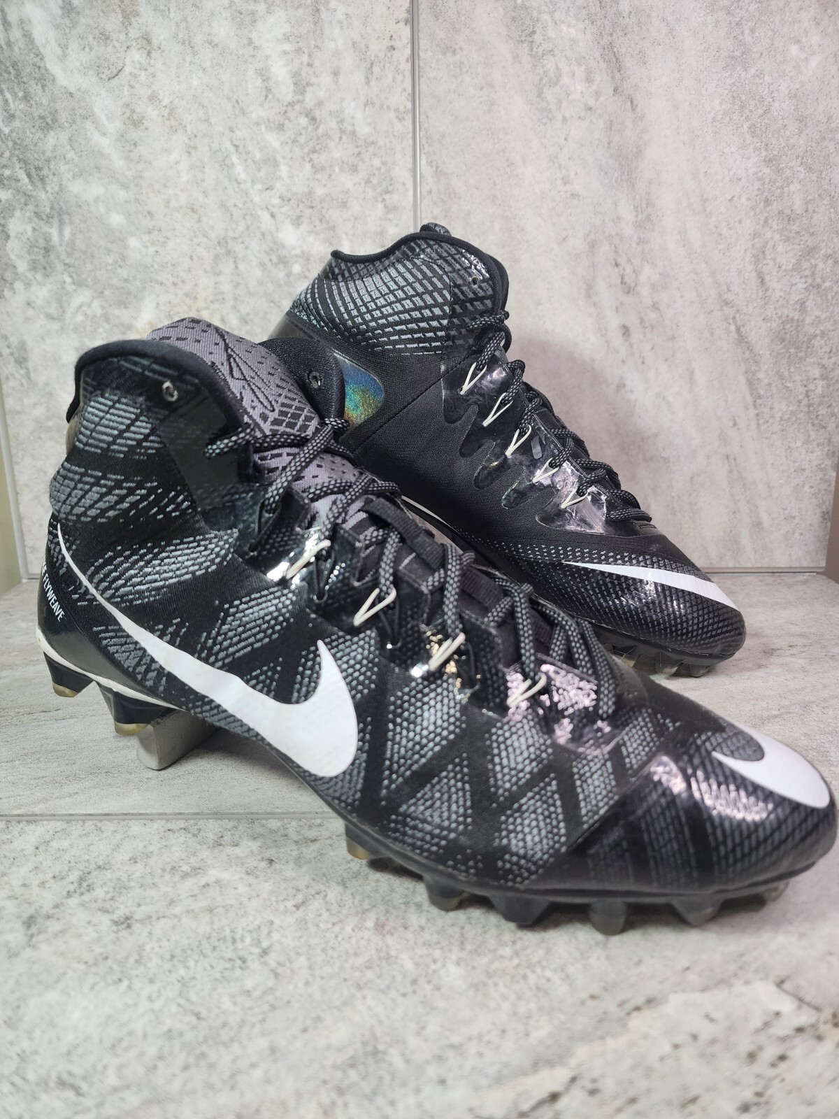 nike flyweave football cleats
