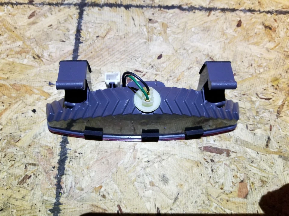 06 07 08 09 10 KIA RIO5 THIRD 3RD STOP LIGHT LAMP OEM - Image 4 of 4