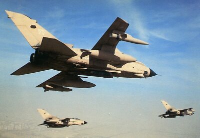 RAF TORNADOS - POSTKARTE ''DESERT STORM''