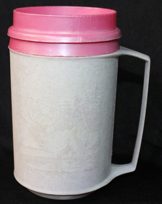 #ad Vintage Aladdin 12 oz Insulated Plastic Coffee Mug Cup Speckled amp; pink read $12.95