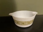 VINTAGE Pyrex 474-B Verde Green Square Flowers 1.5 Qt Casserole Dish