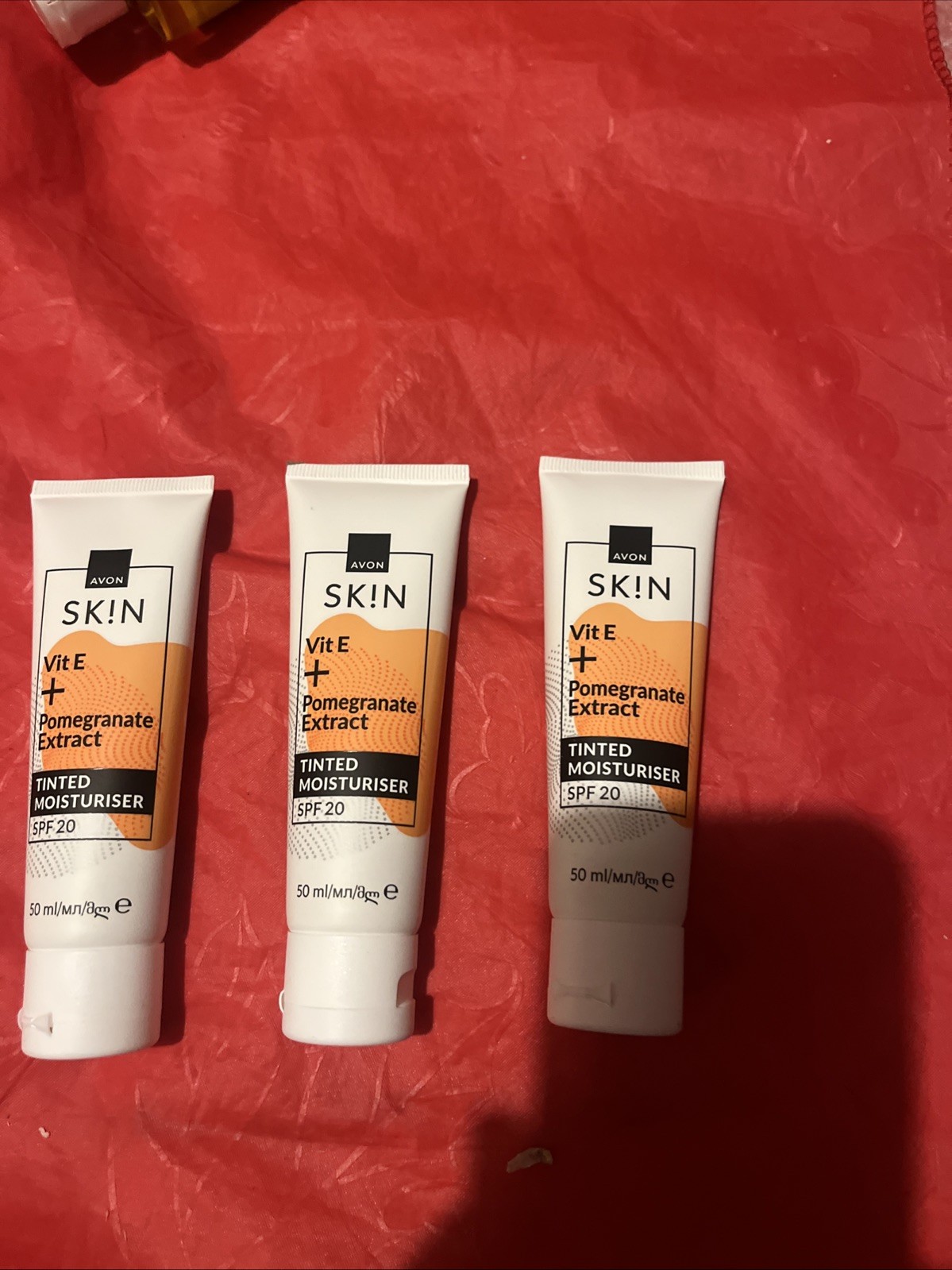 Avon Nutra Effects Radiance Tinted Moisturiser with SPF20 For A Healthy Glow - Image 15
