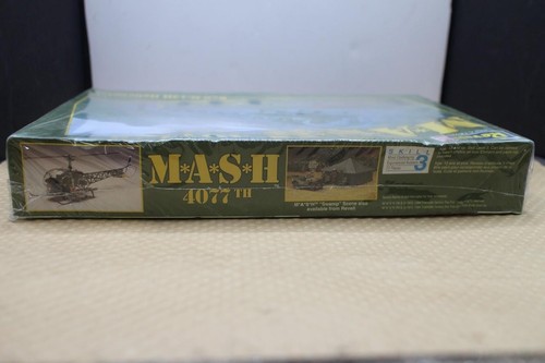 REVELL 1:35TH SCALE MASH 4077TH BELL H-13H HELICOPTER MODEL KIT - Picture 3 of 7