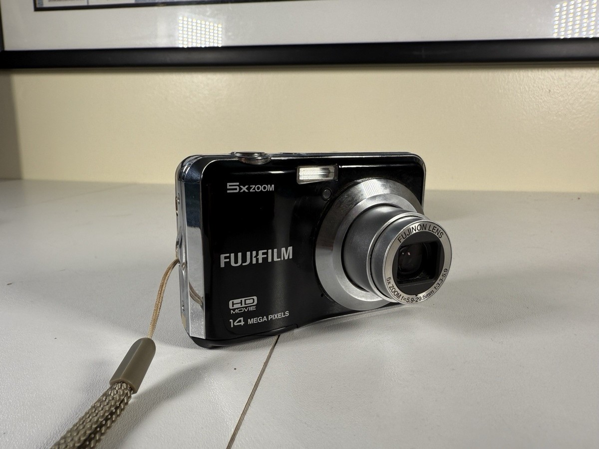FUJIFILM　デジカメ　FINEPIX AX550 電池式 Amazon.com : Fujifilm FinePix AX550 Digital Camera (OLD