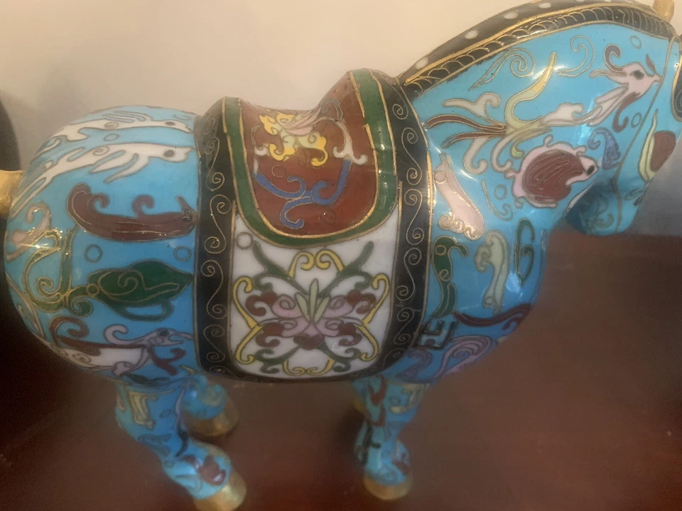 Escultura única de caballo de guerra chino turquesa y oro Foto 3 de 4