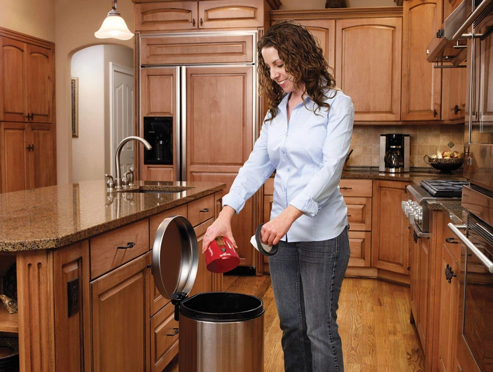 Scorpion Quick Flip Corded Handheld Vacuum Cleaner, Lightweight, SD20005RED, Red - Image 2 of 4