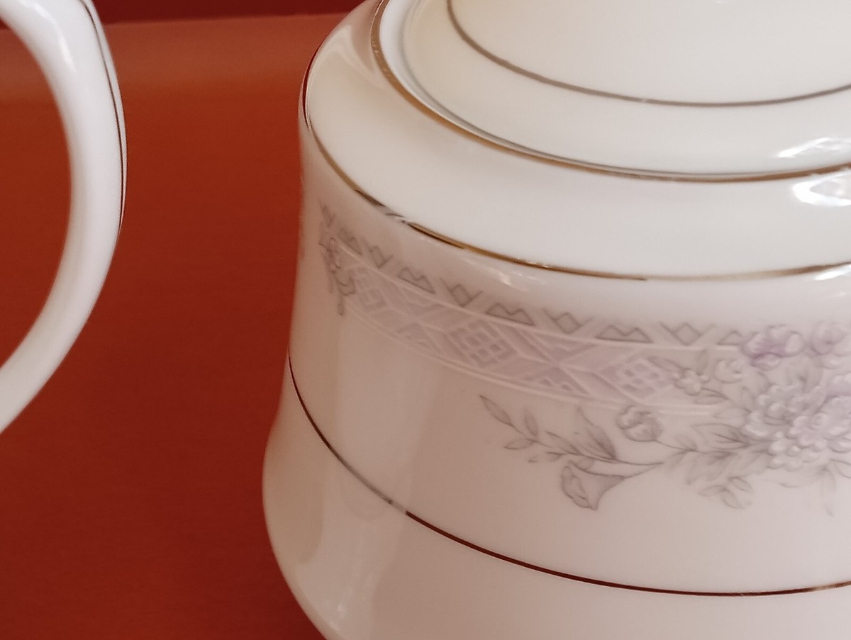 Sango Majesty Collection Romantica 8396 Footed Creamer and Sugar