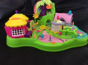 polly pocket magical movin fairyland