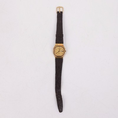 Vintage Seiko Quartz Women's Gold Tone Octagonal Day/Date Watch 2A28-5011