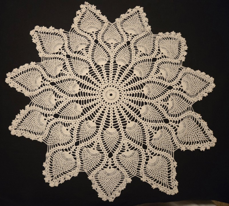 Vintage 18" Doily Hand Crocheted White Pineapple Design Free Shipping