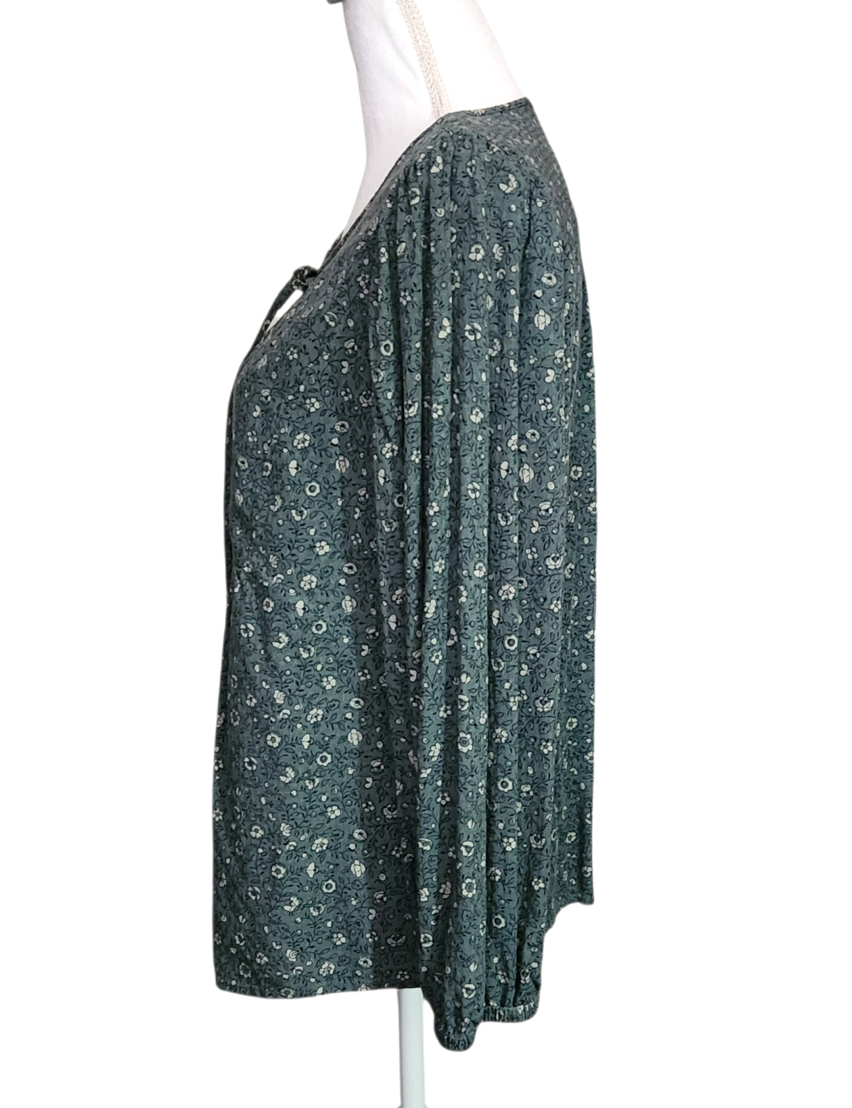 Universal Thread Peasant Blouse Long Sleeves Gree… - image 3