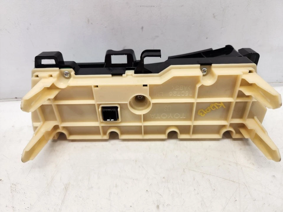 Toyota Prius II 2012 (VIN DU) control de temperatura - automático con aire acondicionado Foto 4 de 4