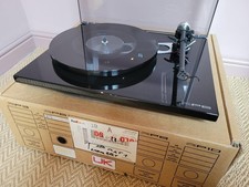 Rega Planar RP6 Turntable