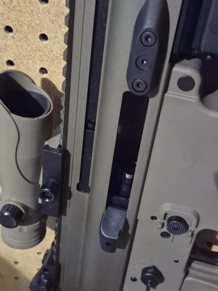 Airsoft F&N Scar-H GBB Desert Tan Foto 3 de 4