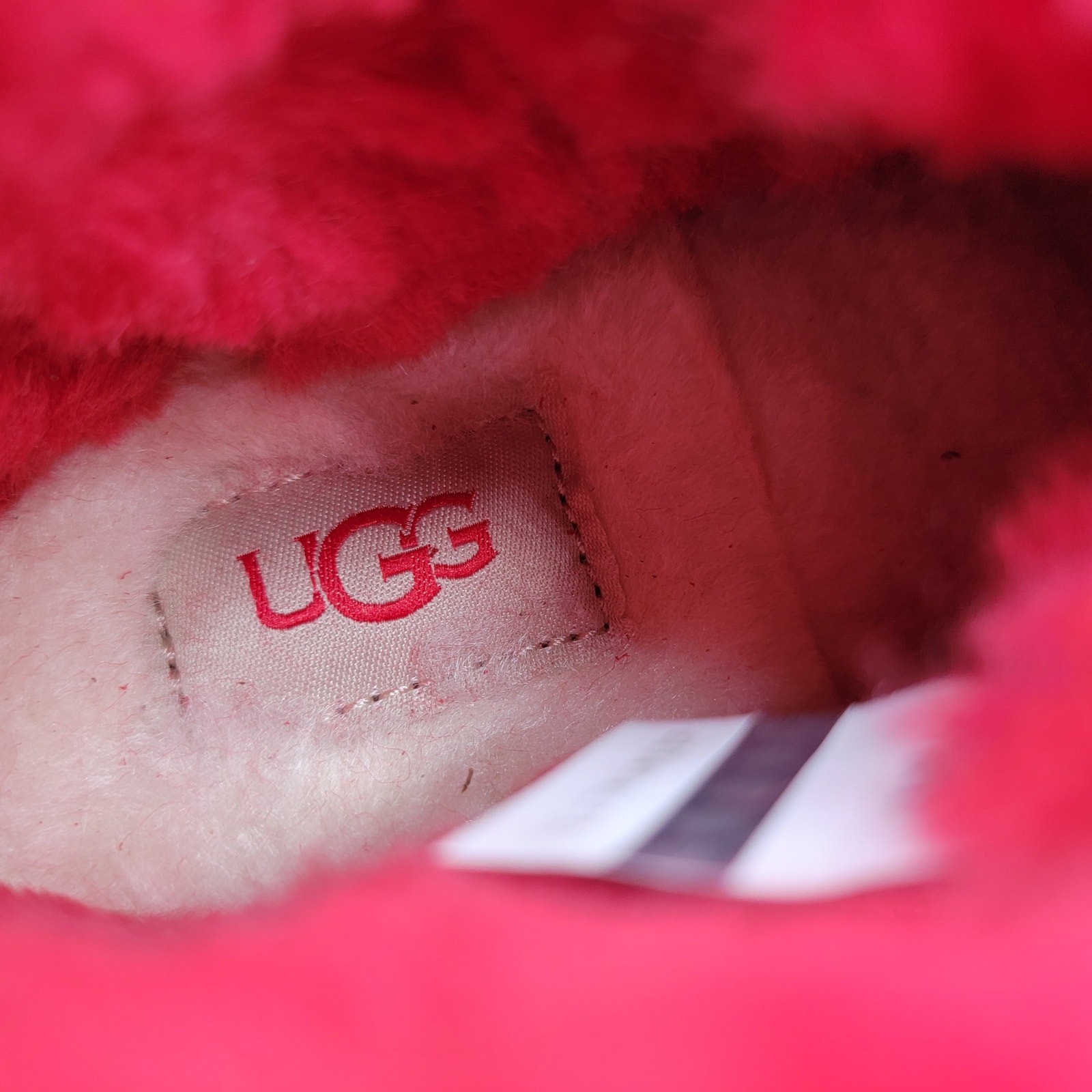 Uggs Neumel II Boot Kids 'Samba Red' - Size 3 - New in Box image 7