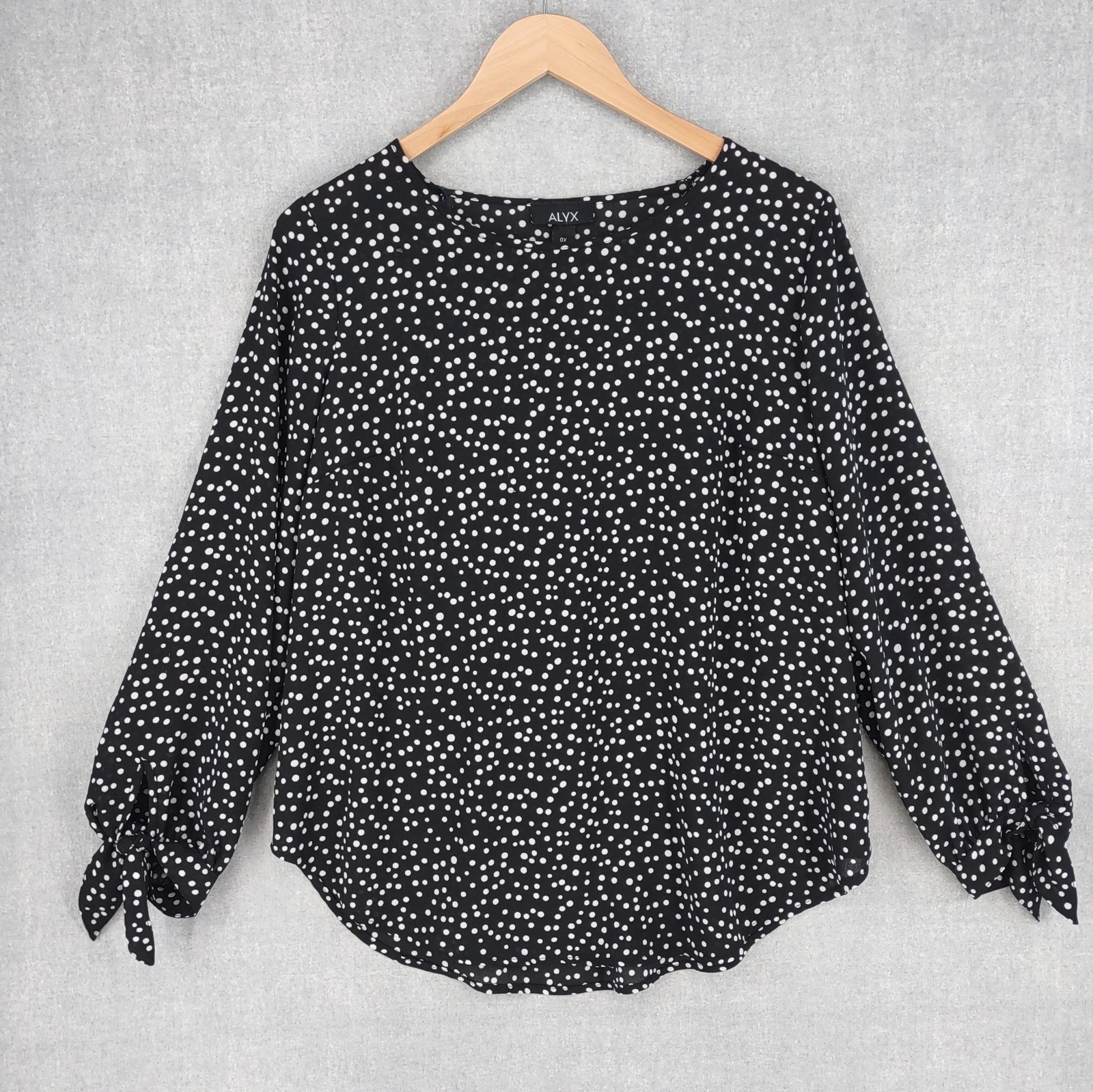 Alyx Blouse Womens 0X Black White Polka Dot Long Sleeve Tie Cuff Lightweight Top
