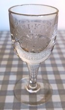 Ancien joli petit verre publicitaire sablé TONI KOLA SECRESTAT Bistrot   CA21