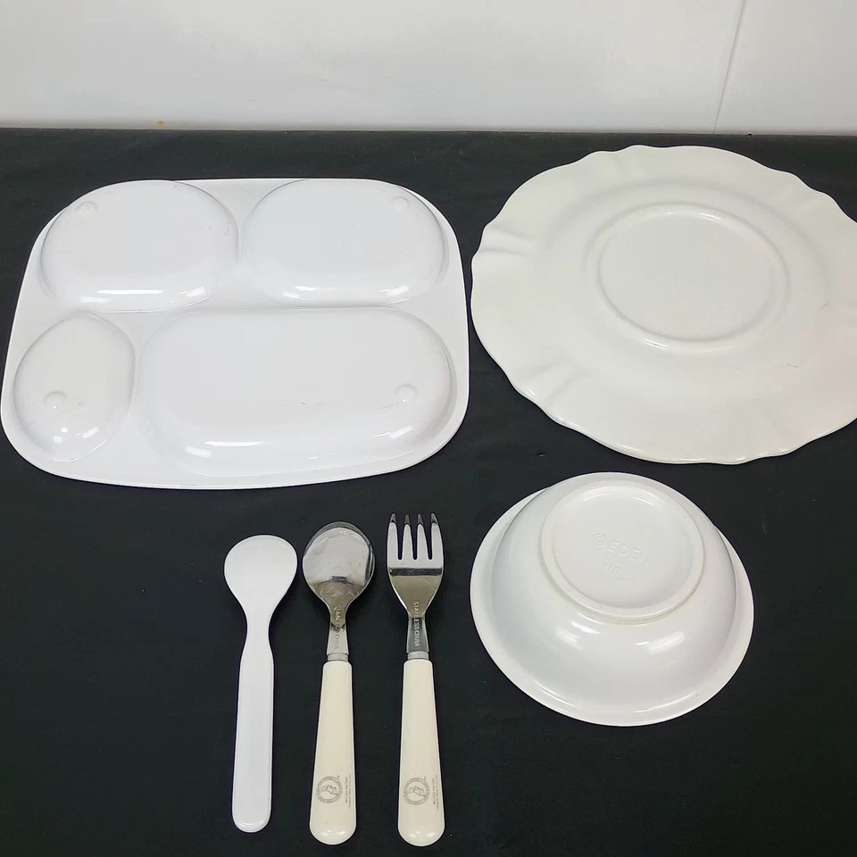 Pottery Barn / Eden Beatrix Potter Peter Rabbit Childs Mixed Dinnerware Set - Image 2 of 4