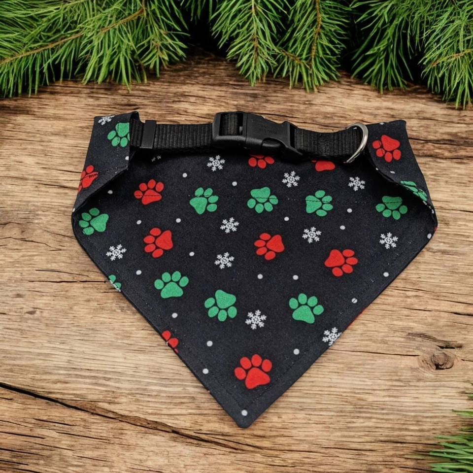 Pañuelo de Navidad para Perro SOBRE EL CUELLO Estampado de Patas Pañuelos Deslizables en Bufanda Foto 2 de 4