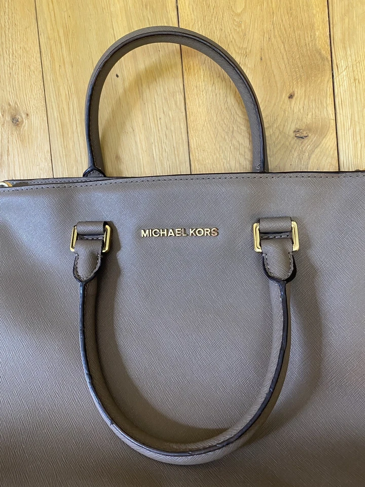 Michael Kors taupe saffiano leather large bag - Image 3 of 4