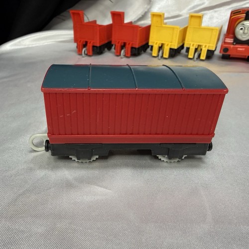 Lot mixte Thomas le train et ses amis lot de 11 pièces tenders James - Photo 4/24