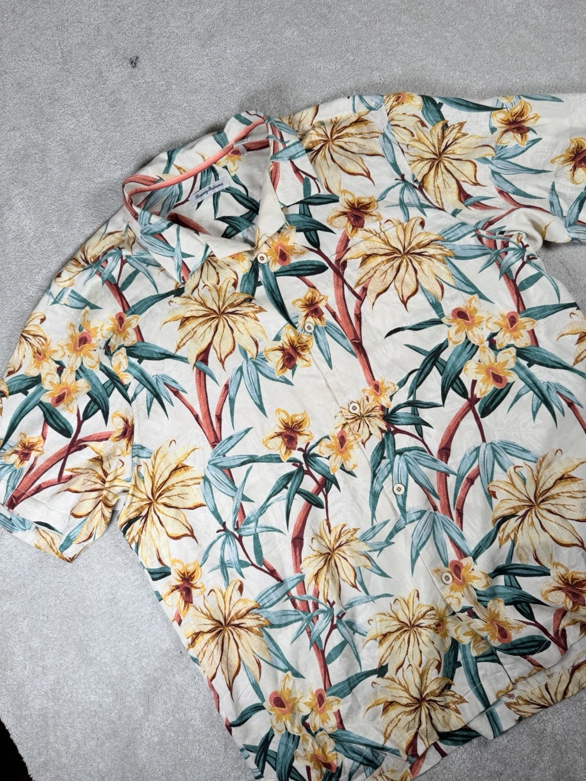 Tommy Bahama 100% Silk Hawaiian Shirt Men XXL Ivory Floral Palm Trees Camp Aloha