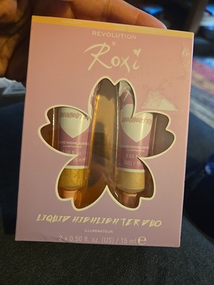 New SEALED Revolution Roxi Liquid Highlighter Duo Moonlight Sunlight