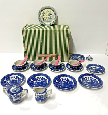 Blue Willow Childs Tea Set Made in Japan 1950's 23 Pieces + Originalnal Box