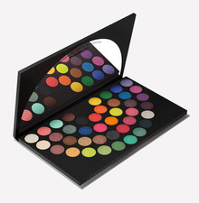 Mac 40 Shades Of Pride Eye Shadow Vault Set New In Box Mac 40 Shades Of Pride Eye Shadow Vault Set New In Box