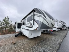 2022 Grand Design Solitude 280RK