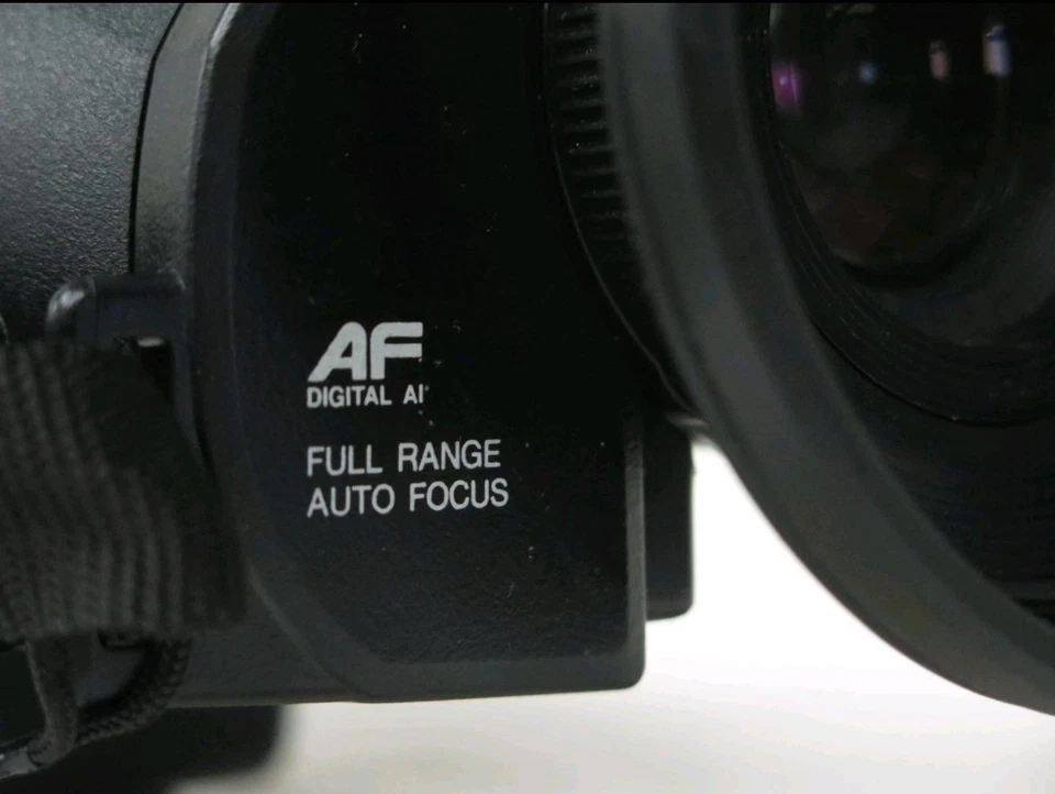 Panasonic NVM50 VHS Camera Camcorder Vintage Retro 90s in Hard Case with PSU - Image 3 of 4